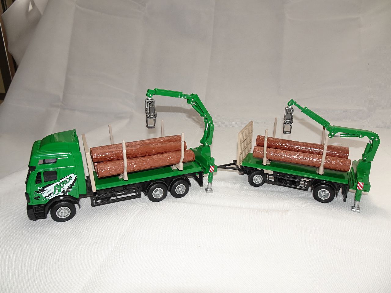 ホンウェル社ミニカー クレーン付き木材運搬トラック＋クレーン付き木材運搬トレーラのメイン画像