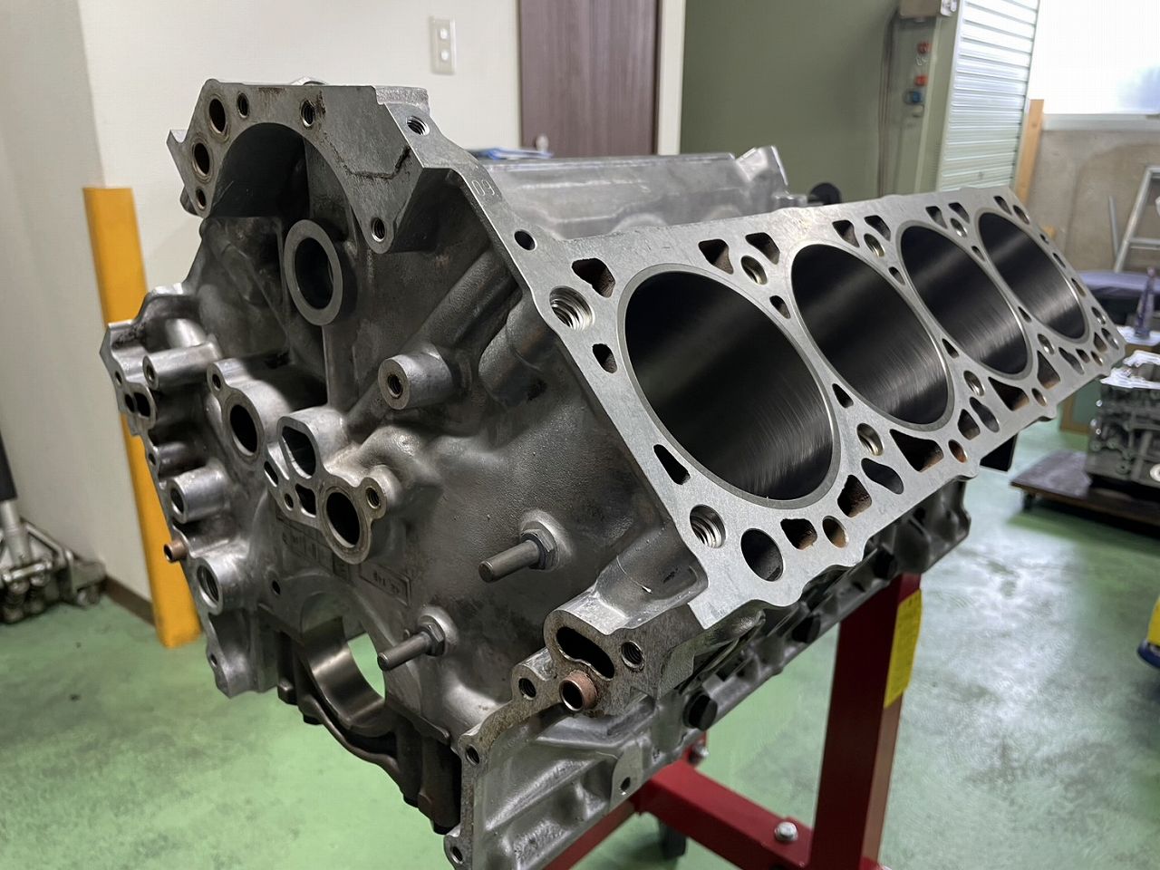 メルセデス・ベンツ M119 6.0リッター仕様 エンジンブロックのメインビジュアル