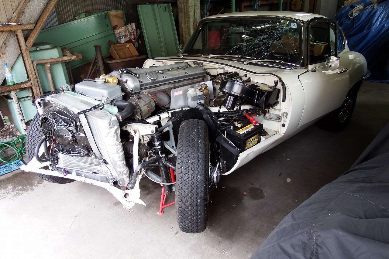 ダメージが大きい左フロント