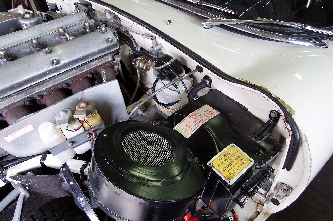 本体にも歪みがあります